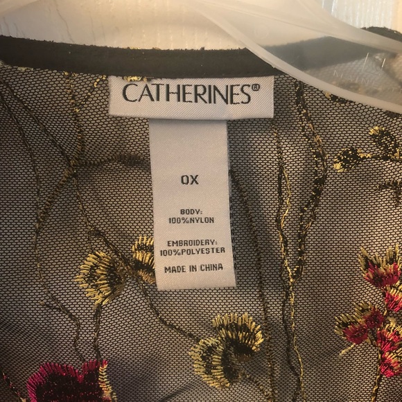 Black with embroidery flowers long kimono - Picture 3 of 3